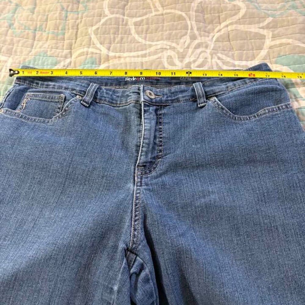Style & Co Denim Capri - Picture 6 of 9